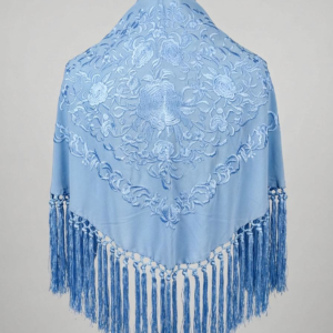 Mantoncillo crepe de seda celeste bordado al tono