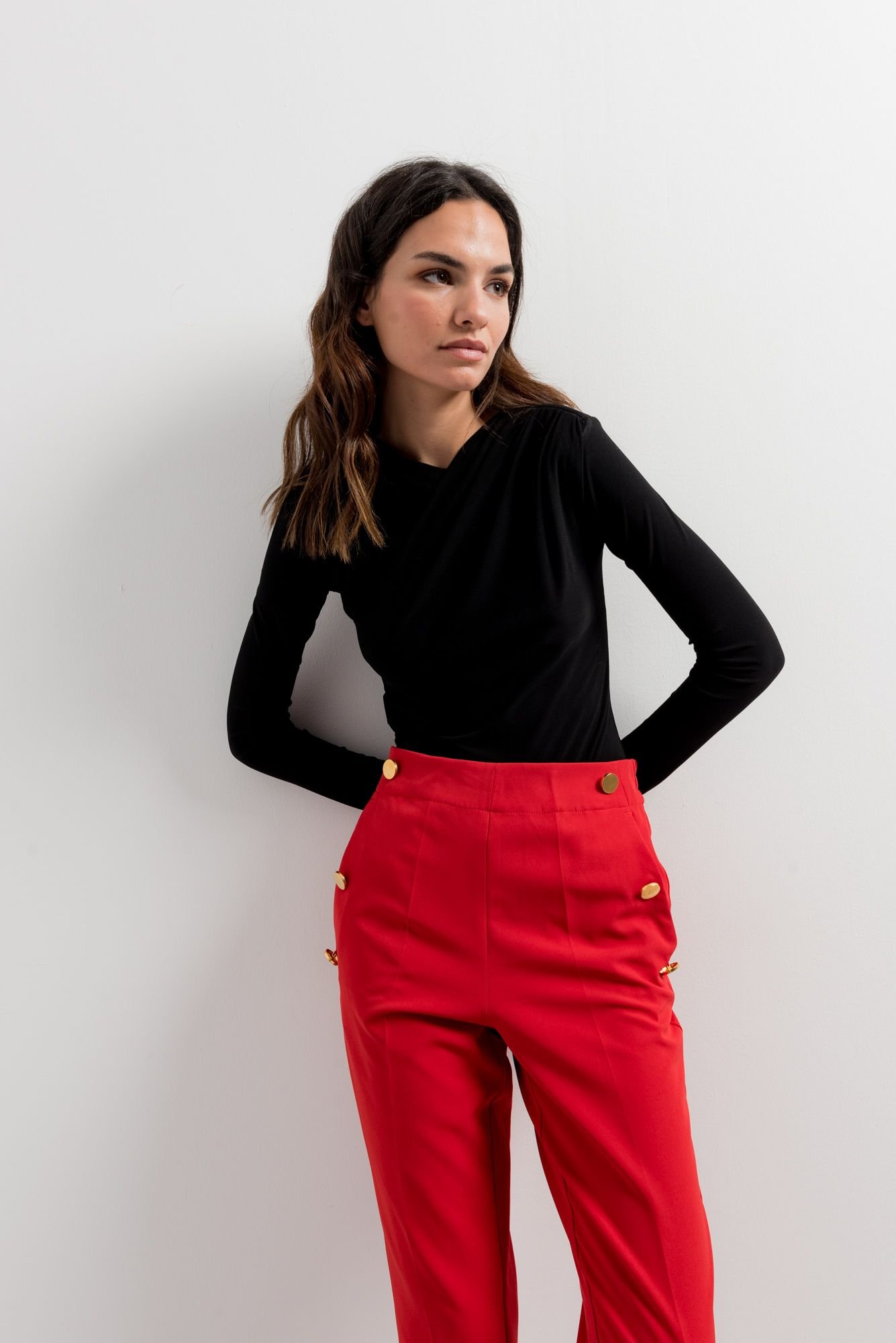 Pantalón botones dorados de Emarola - Imagen 3