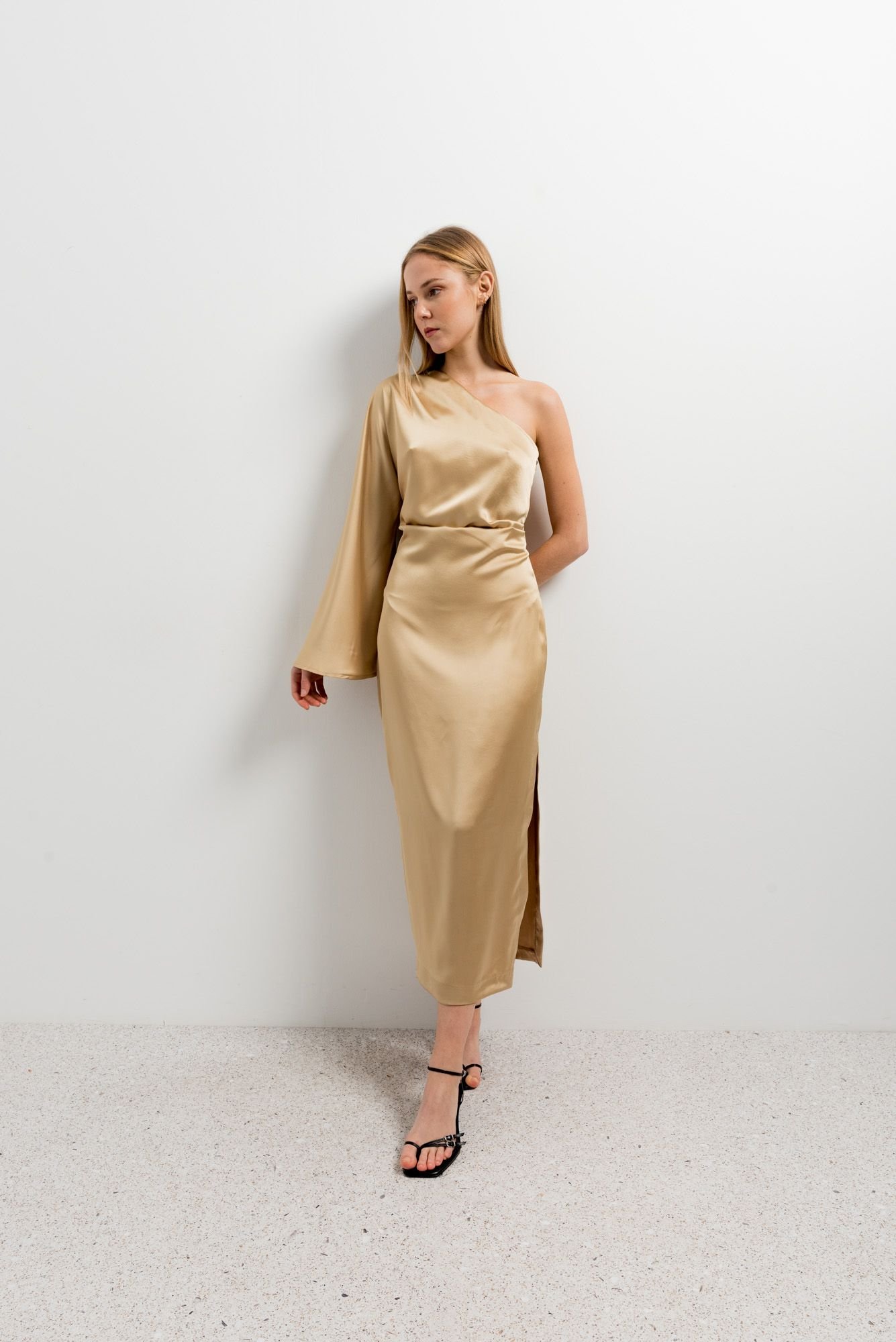Vestido midi asimétrico - Beige - Imagen 4