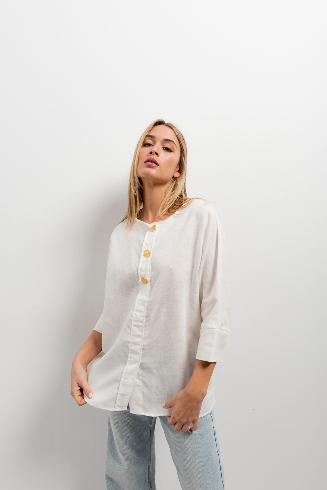 Camisa lino beige - Imagen 2