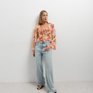 Blusa color crudo estampado floral