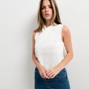 Blusa cruzada color crudo