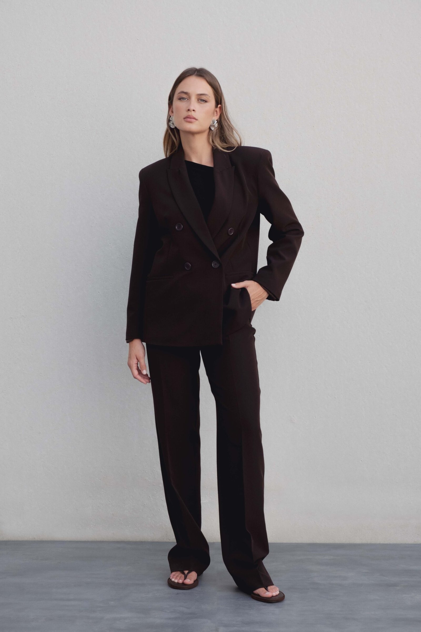 Blazer marrón cruzada oversize - Imagen 2