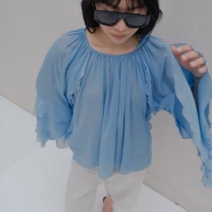 Blusa volantes celeste