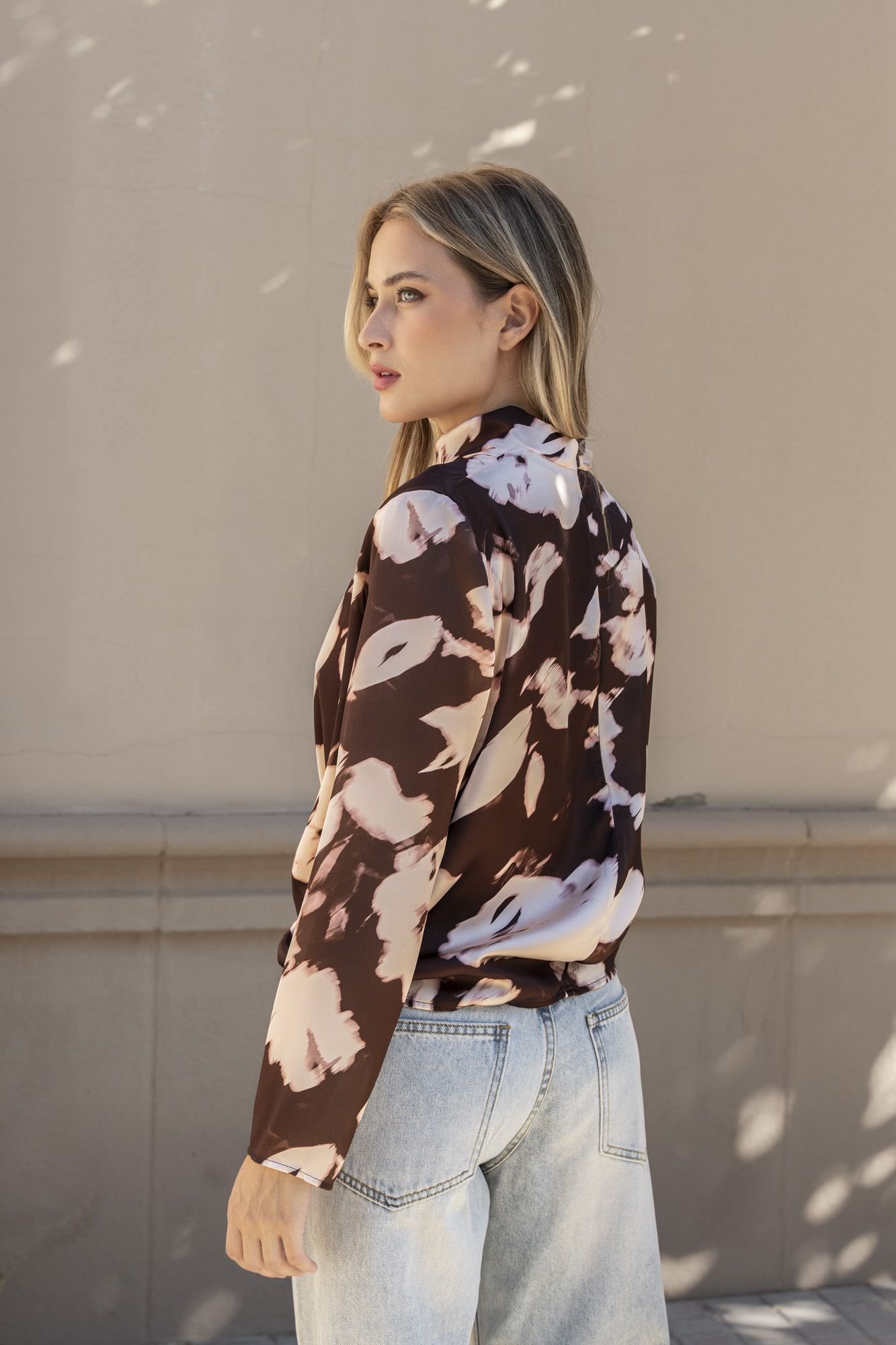Camisa satinada mujer - Marrón - Imagen 4