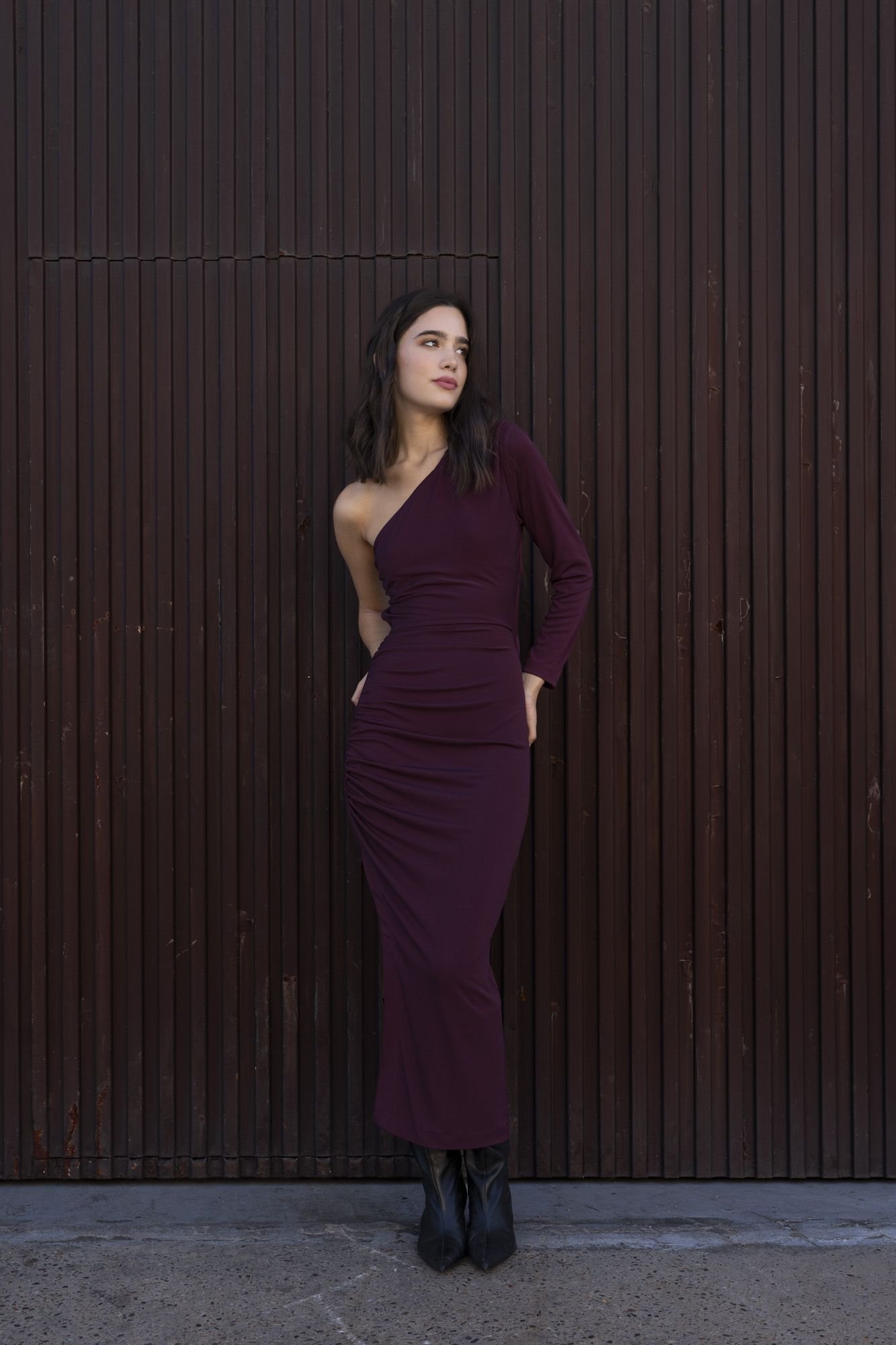 Vestido midi asimétrico