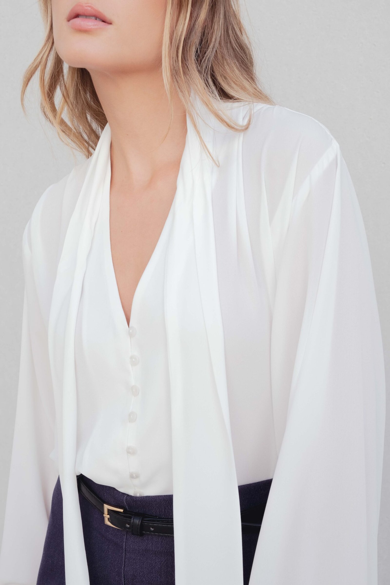 Blusa fluida color crudo