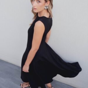 Vestido midi nesgas color negro