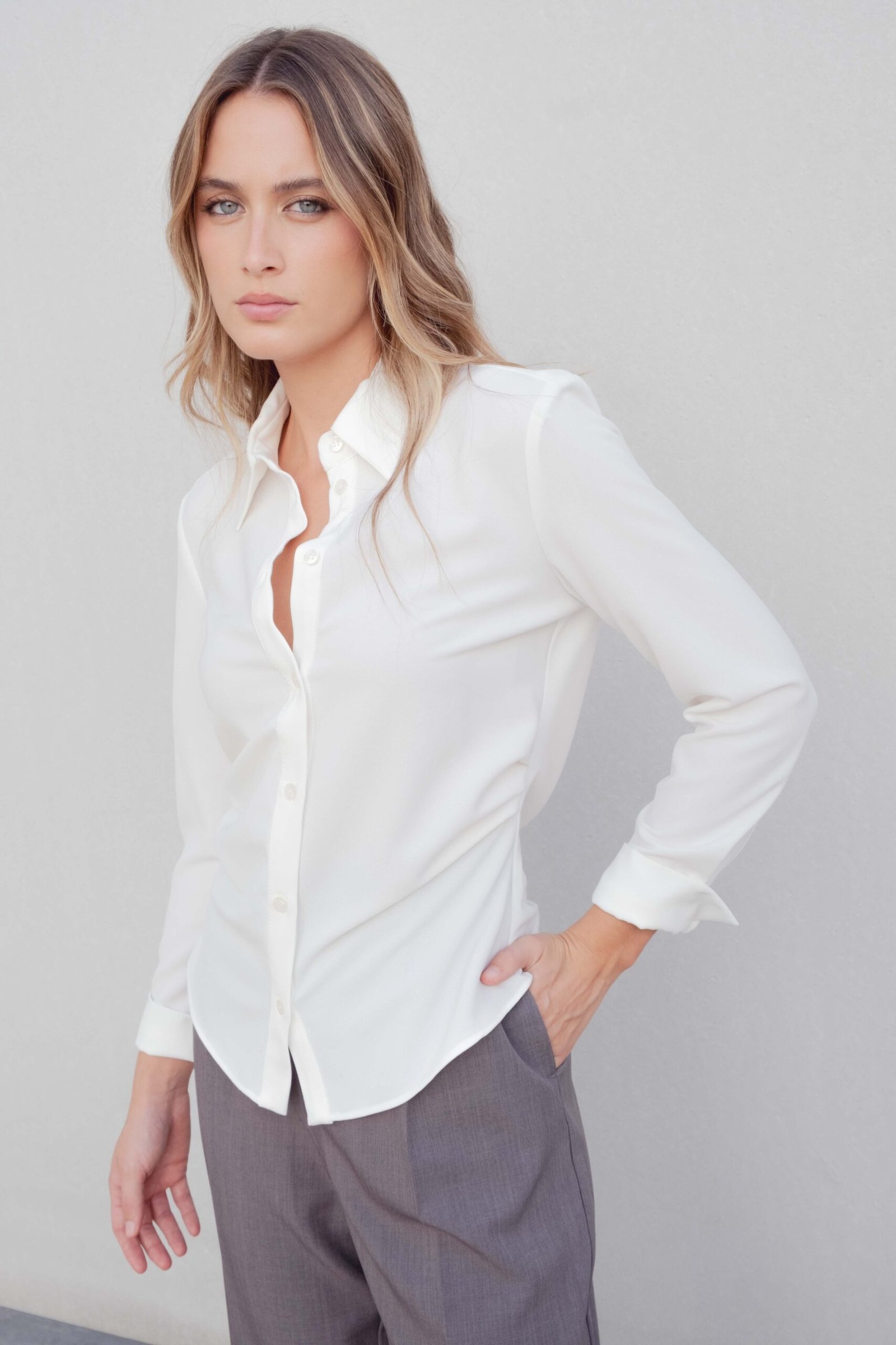 Camisa textura con pliegues - Crudo