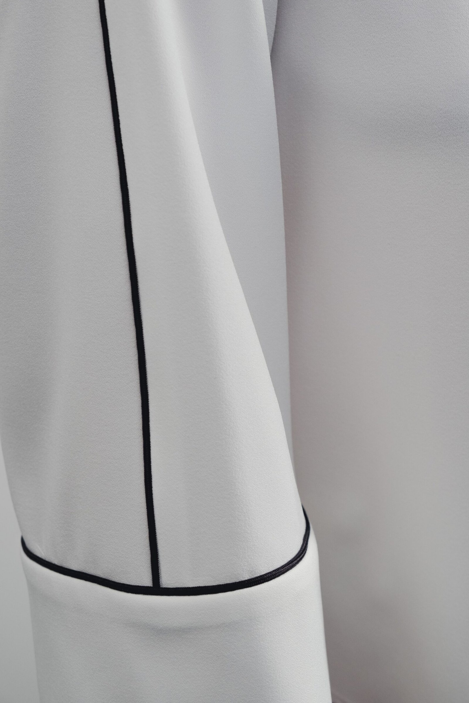 Blusa vivos contraste color crudo - Imagen 4