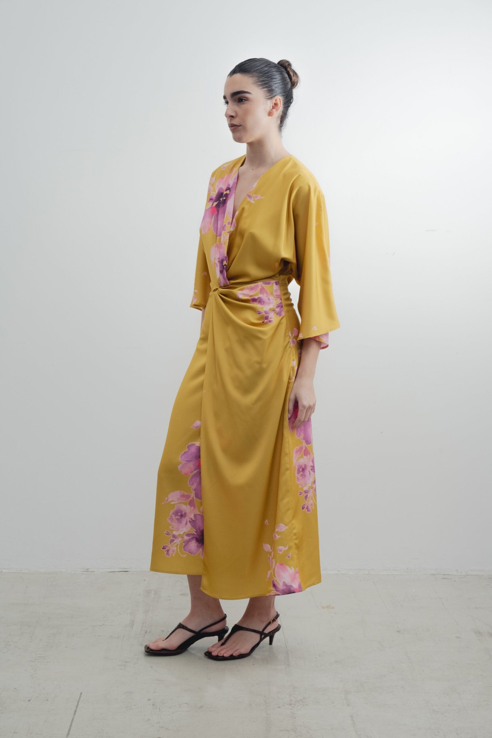 Vestido midi estampado satinado - Imagen 3
