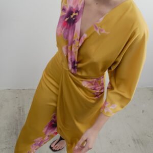Vestido midi estampado satinado