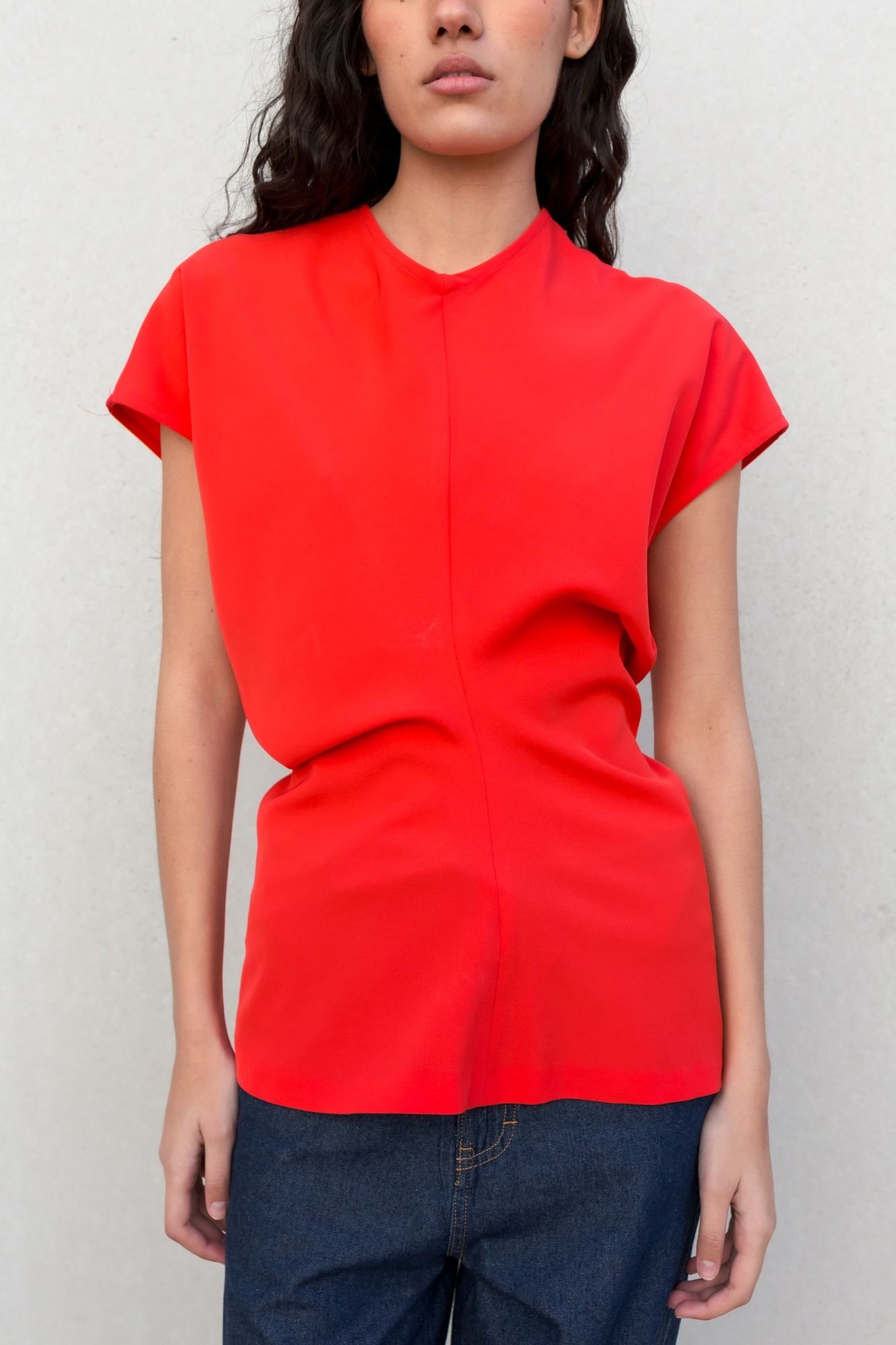 Blusa frunce color rojo - Imagen 4