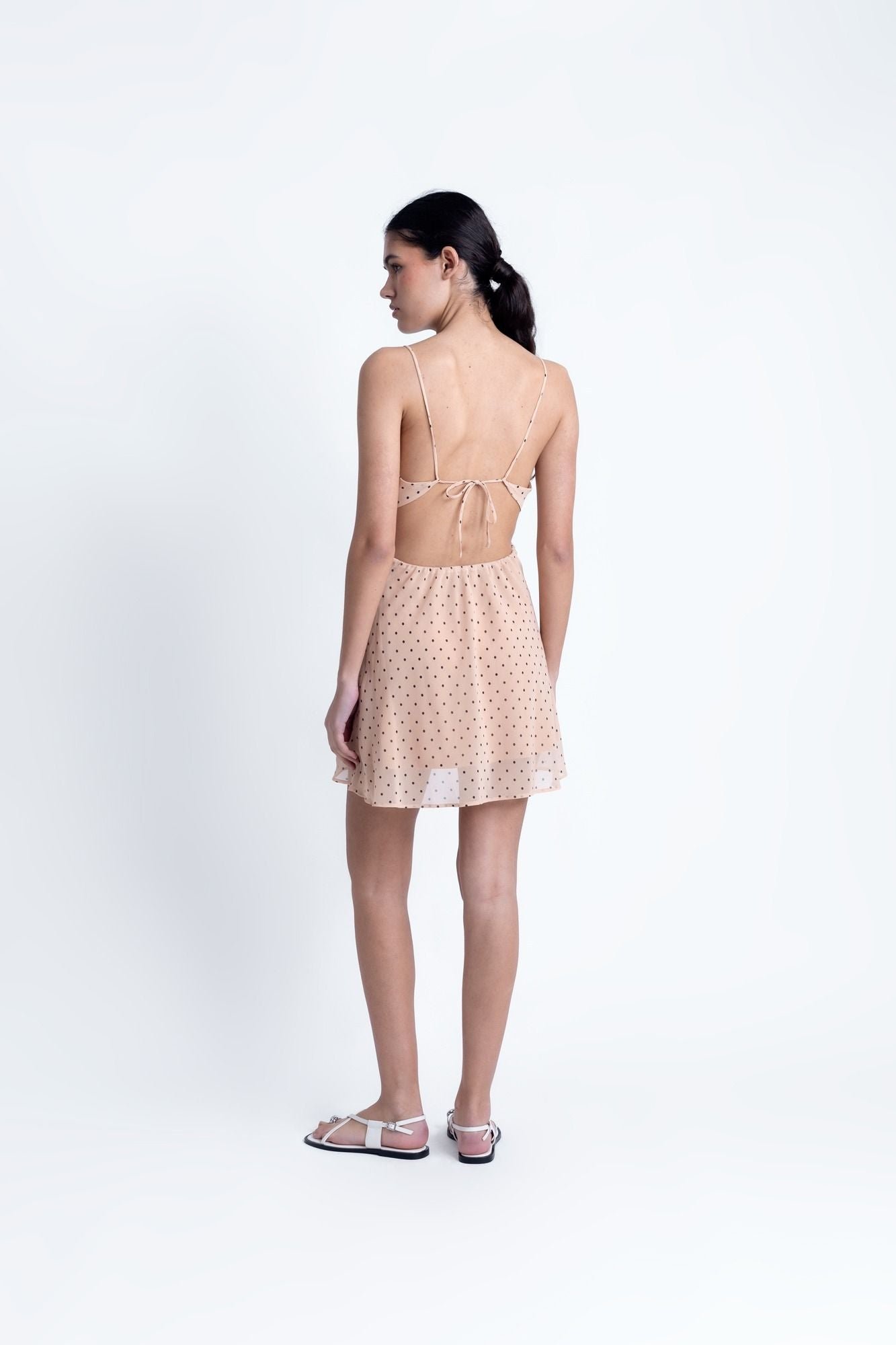 Vestido mini estampado color beige - Imagen 4